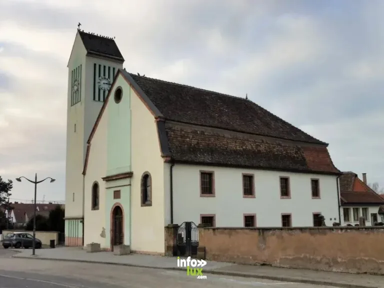 Illkirch-Graffenstaden > Patrimoine > Découverte commentée de l’église protestante sous les Platanes
