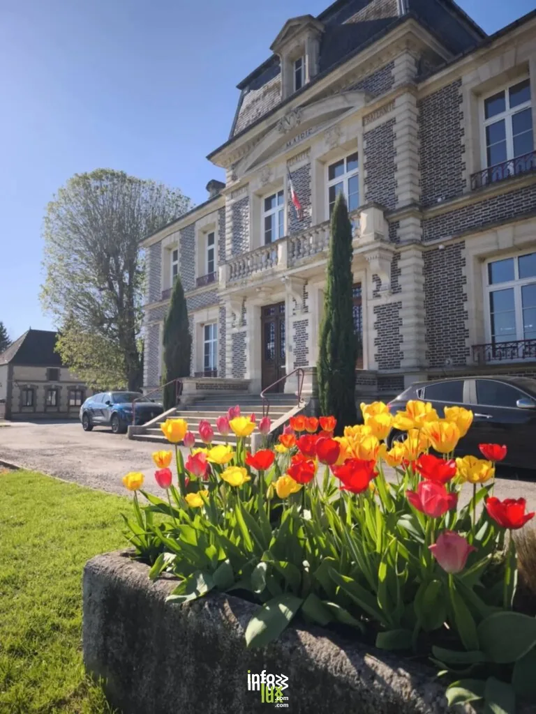 Vauchassis > Sorties & Découvertes > Découvrez librement une mairie