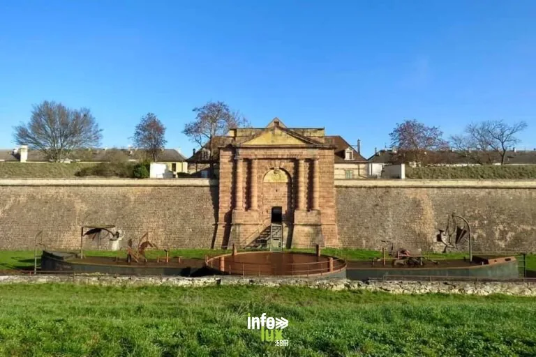Neuf-Brisach > Jeune public & Famille > Dessine-moi une place forte!