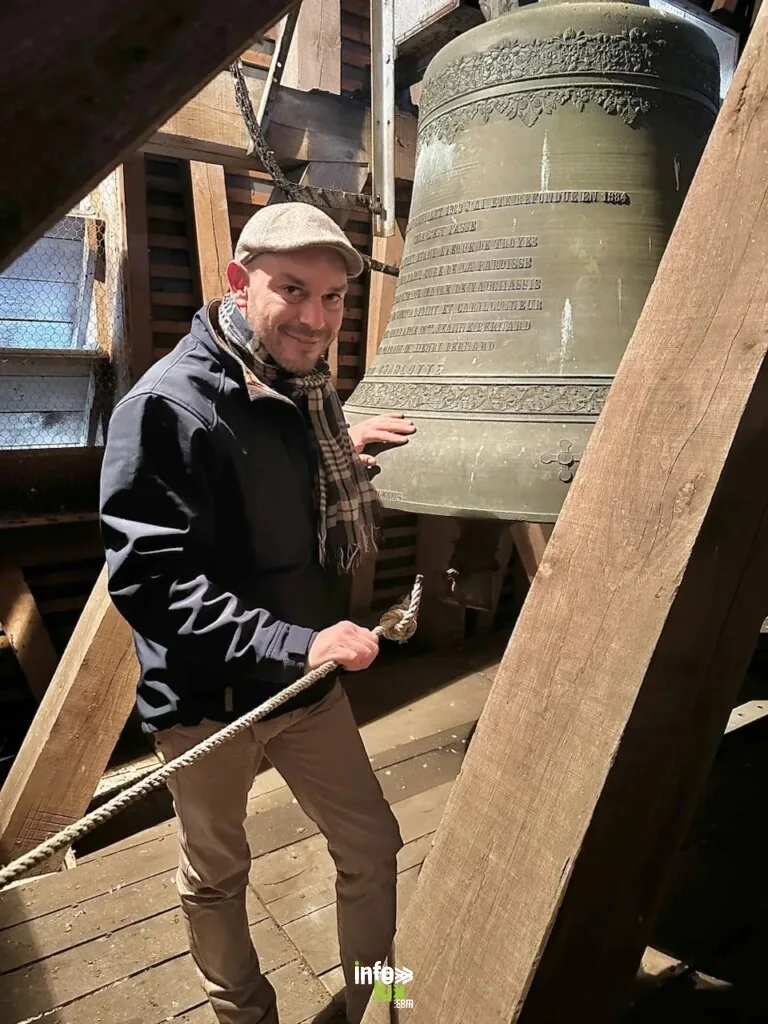 Vauchassis > Patrimoine > Écoutez les cloches sonner