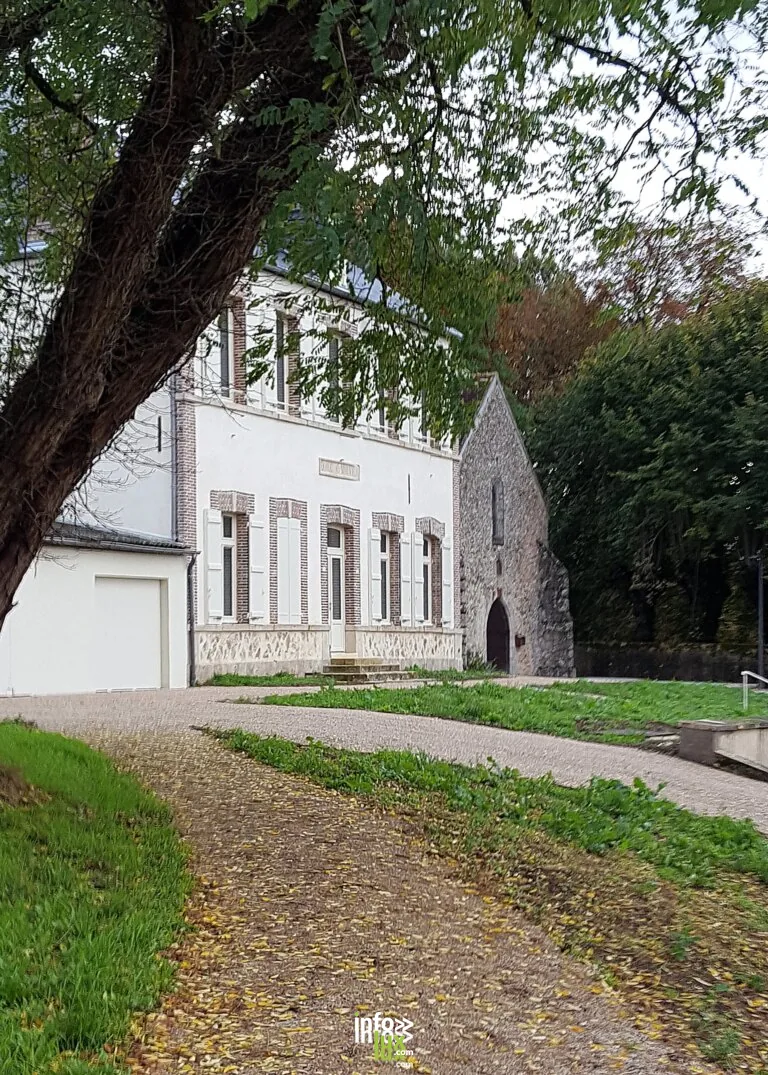 Mœurs-Verdey > Exposition > Exposition d’appareils et de photos d’antan