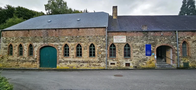 L’ancienne fonderie de cloches de Tellin : 13 000 cloches et un savoir-faire unique