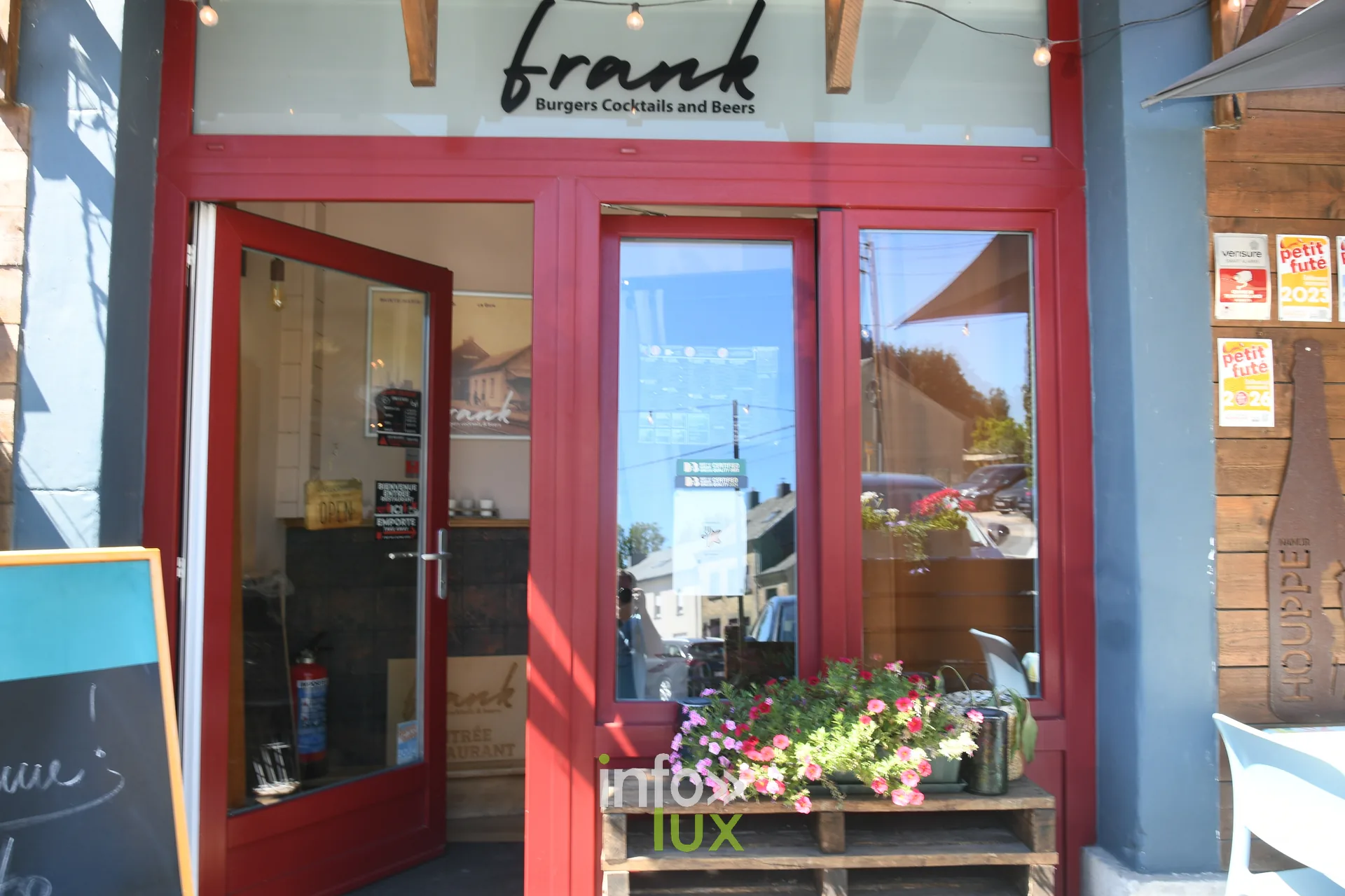 Entrée du restaurant Frank Burgers à Sainte-Marie-sur-Semois (Étalle)
