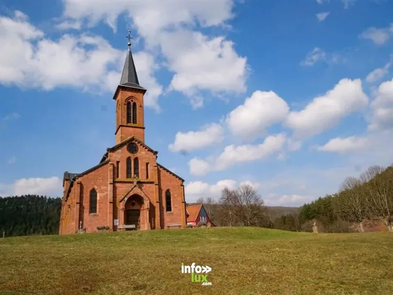 Église paroissiale de l'exaltation de la Sainte-Croix à Éguelshardt