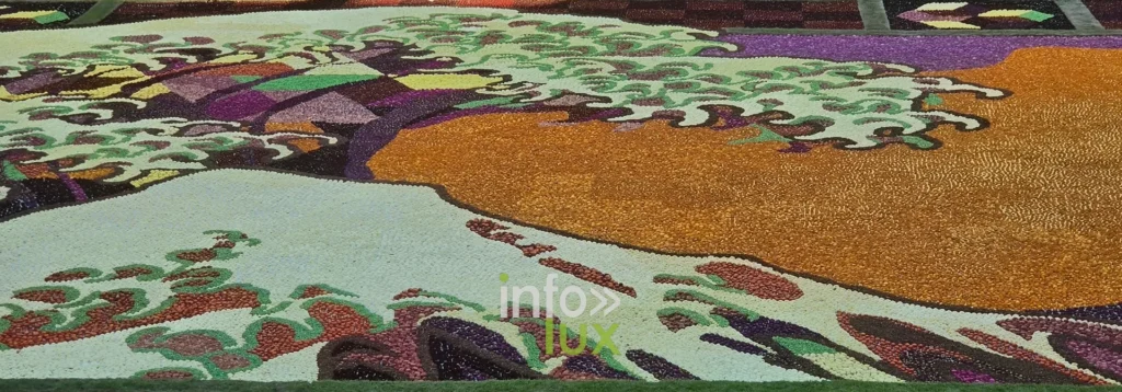 Détail des vagues vertes du tapis de dahlias de la Grand-Place