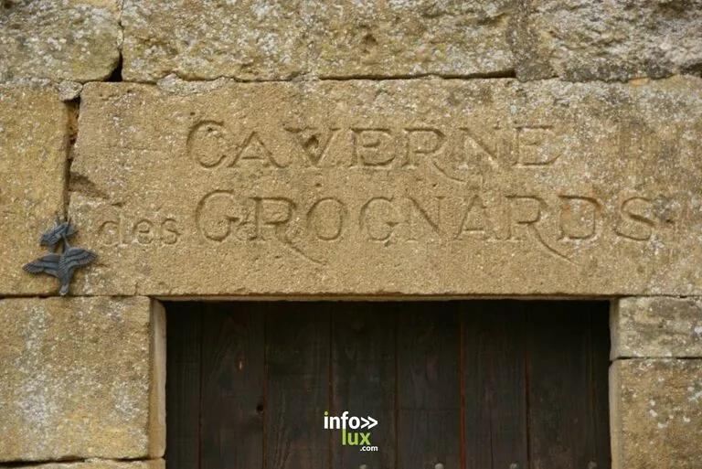 Hameau de Chaumont à Noyers-Pont-Maugis