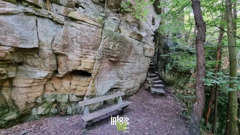 Heringerburg à Waldbillig : le site castral oublié du Mullerthal