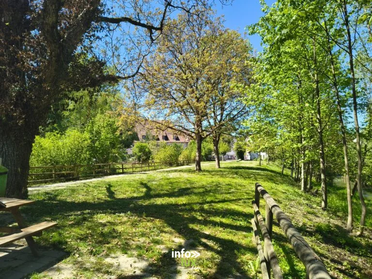 Aire de pique-nique à Bure : la halte pique-nique