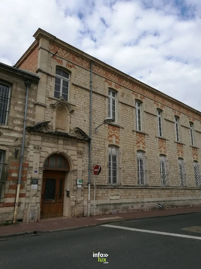 Vitry-le-François > Sorties & Découvertes > L’ancien Hôpital et l’ancien tribunal : découvrez ce bâtiment à travers son…