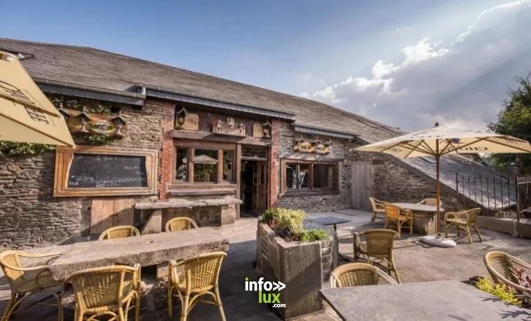 La Petite Fontaine à Houffalize : brasserie belge traditionnelle au four à