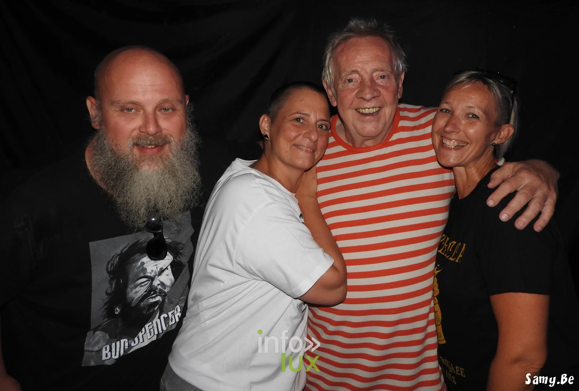 Après le concert, Jean-Luc Fonck prend le temps de rencontrer le public.
