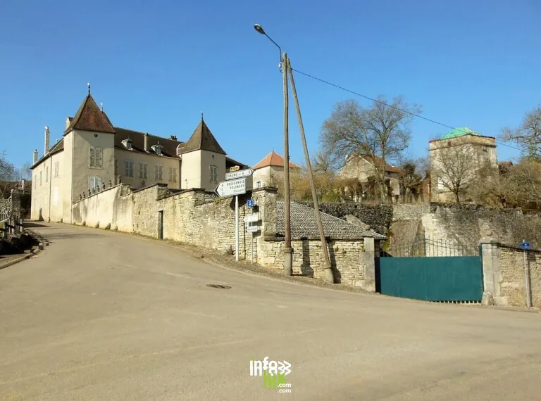 Maison forte de Rivière-les-Fosses à Rivière-les-Fosses