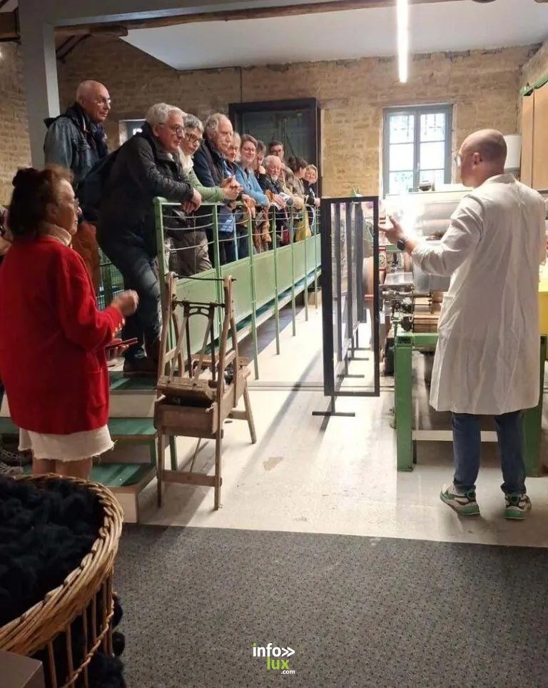 Mouzon > Foire & Salon > Mise en marche de la ligne de feutrage Sommer et découverte des Mouz’Marottes