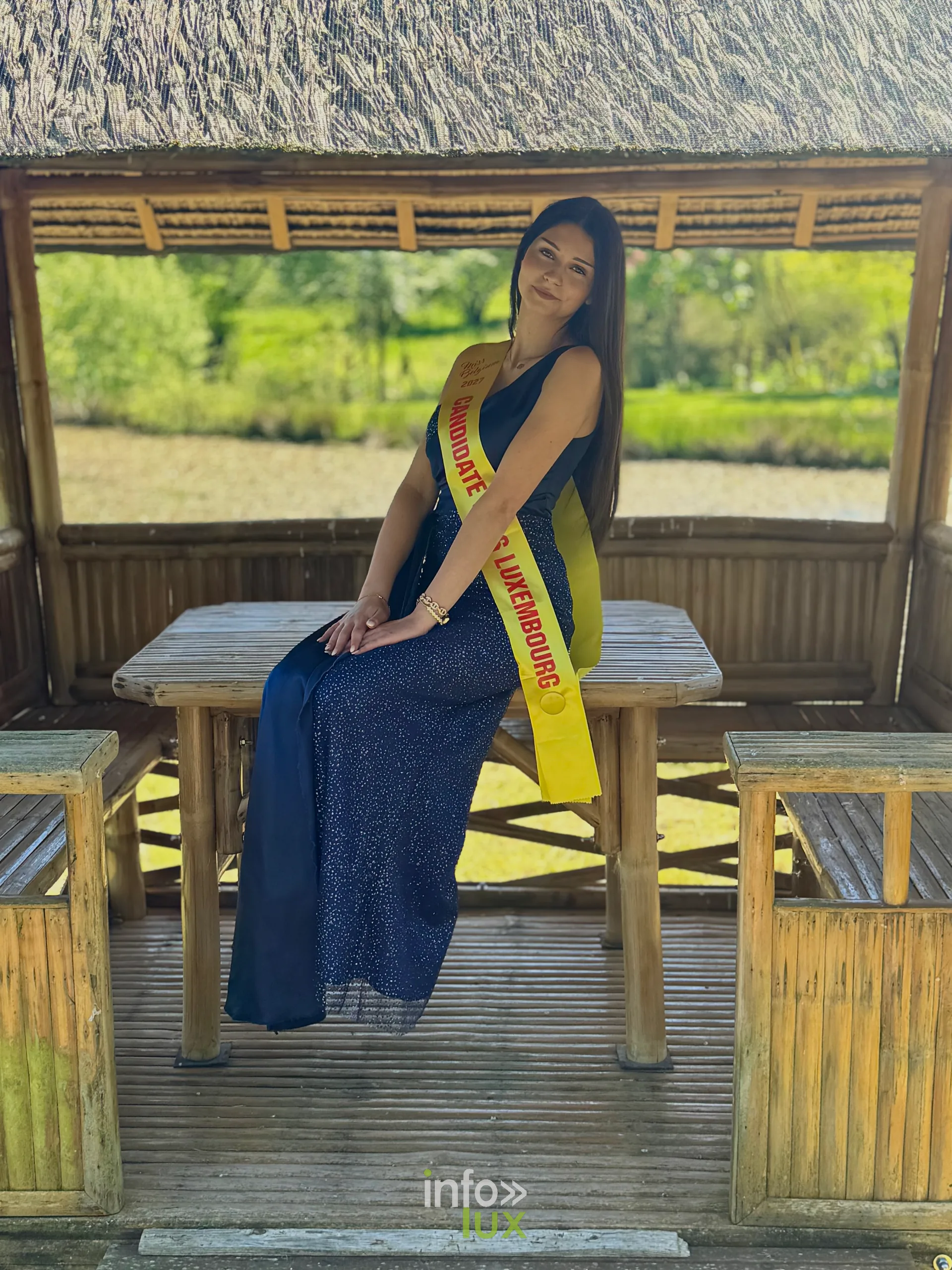 Lola Saquet, candidate Miss Luxembourg 2027, en robe longue