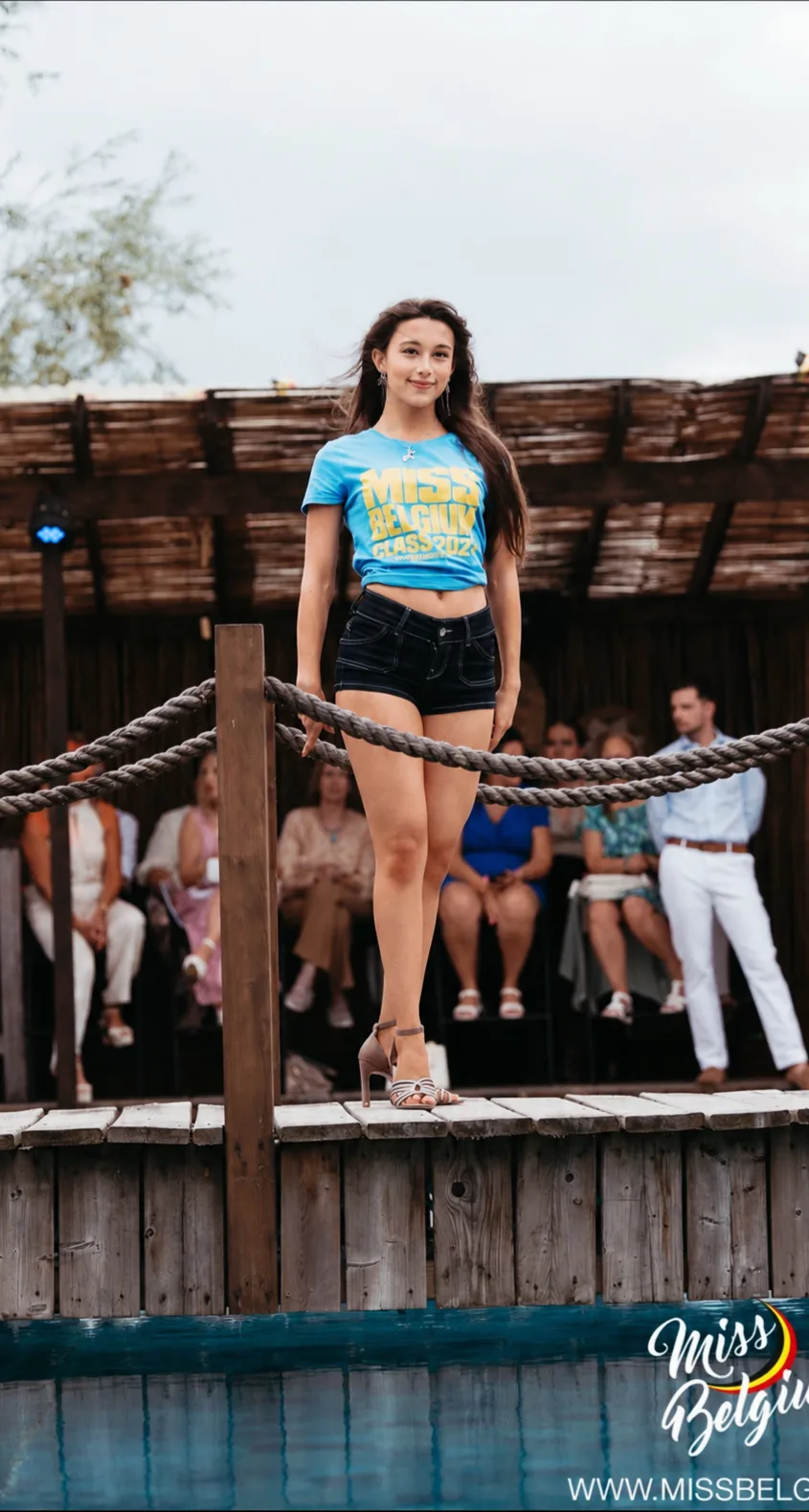 Sarahléna Manise lors d’un événement officiel Miss Belgium