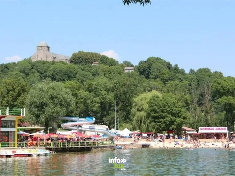 Base de loisirs du lac Vert plage à Doulcon
