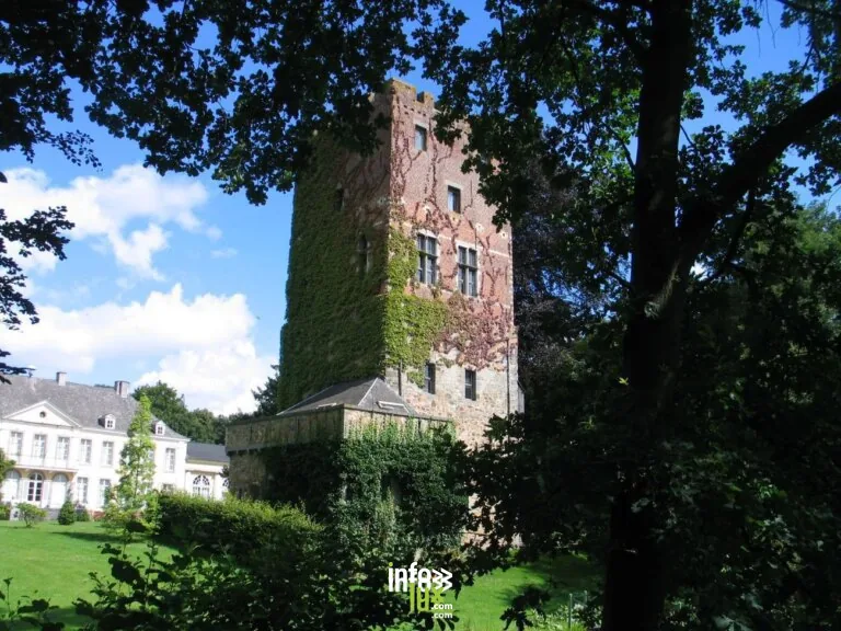 Château et tour de Bierbais à Mont-Saint-Guibert