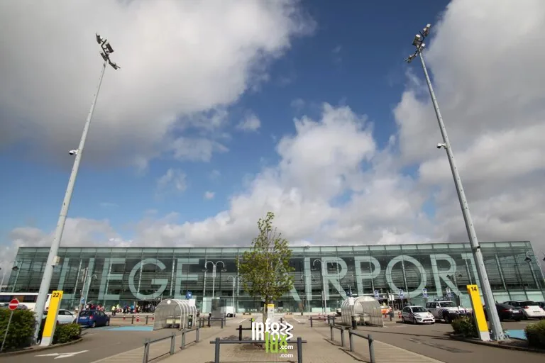 Aéroport de Liège – Liege Airport à Grâce-Hollogne
