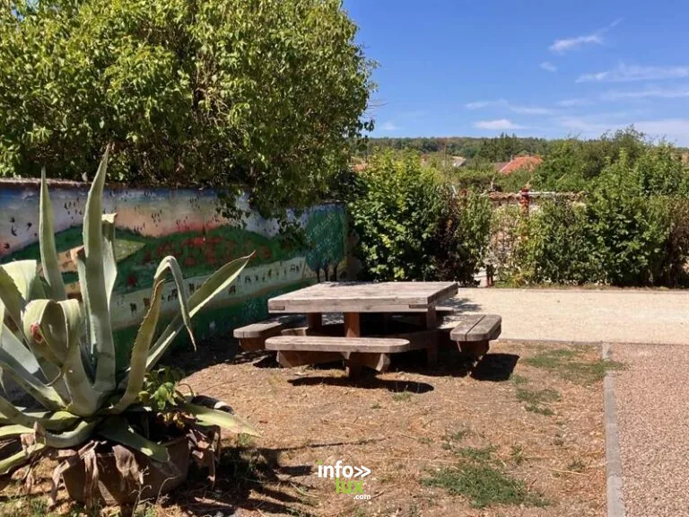 Aire de pique-nique à Mauvages