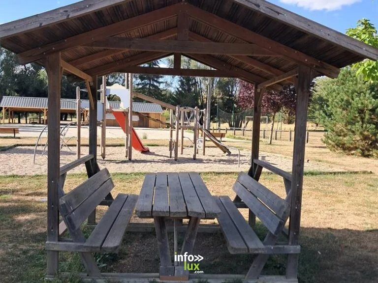 Aire de pique-nique à Demange-Baudignécourt