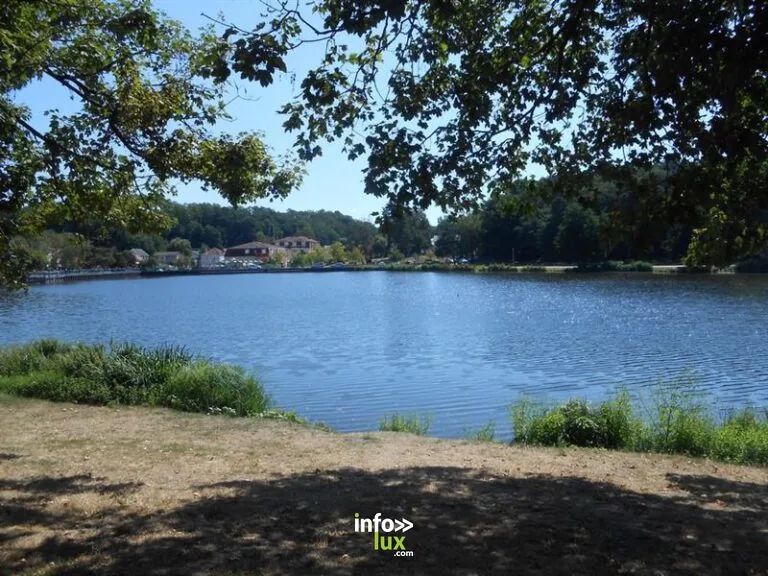 Aires de pique-nique du lac de Creutzwald à Creutzwald