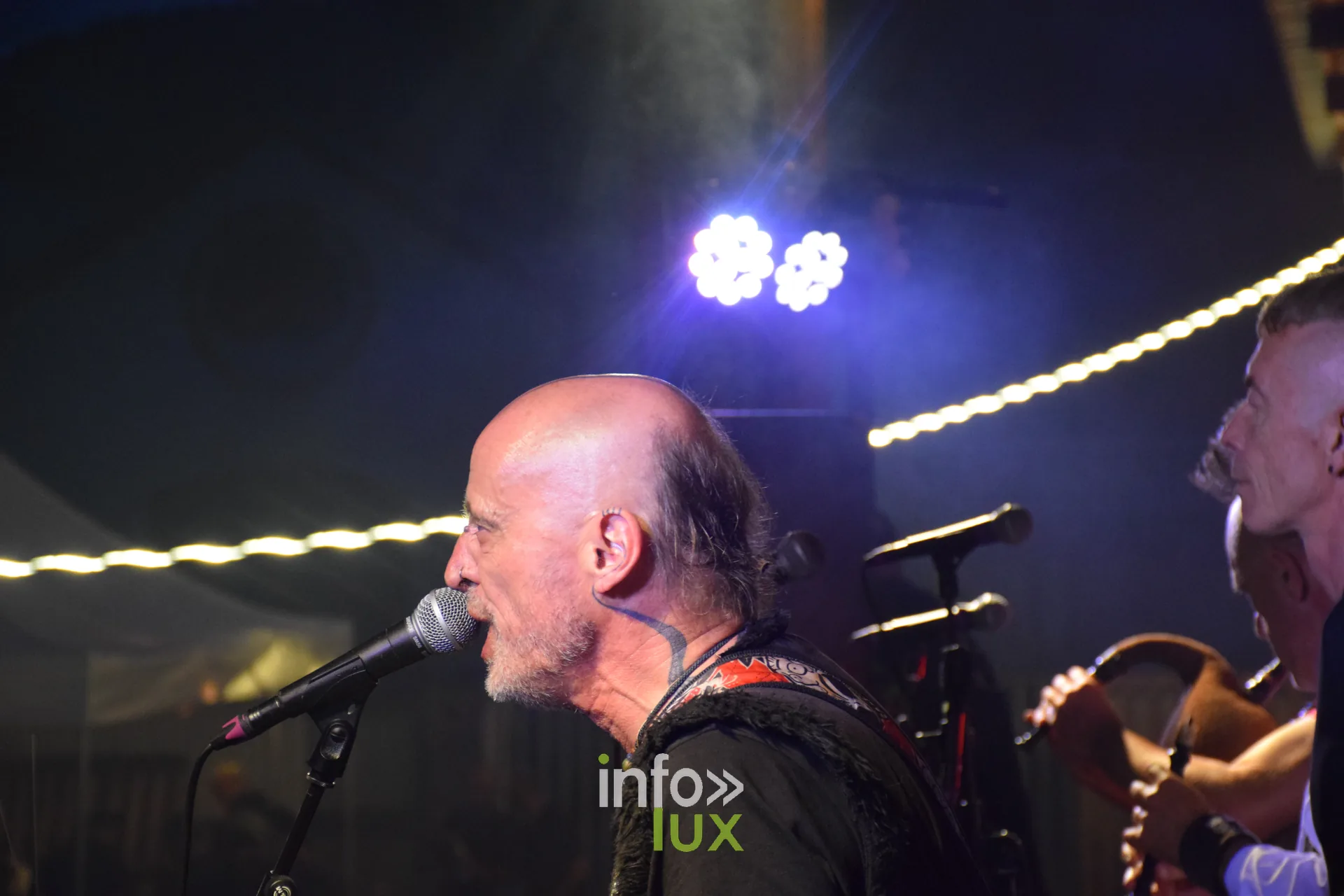 Dernière note : les Ramoneurs de Menhirs saluent Saint-Étienne-lès-Remiremont — Les Ramoneurs de Menhirs en concert au Hop'n Bloc de Saint-Étienne-lès-Remiremont, le 6 juin 2026