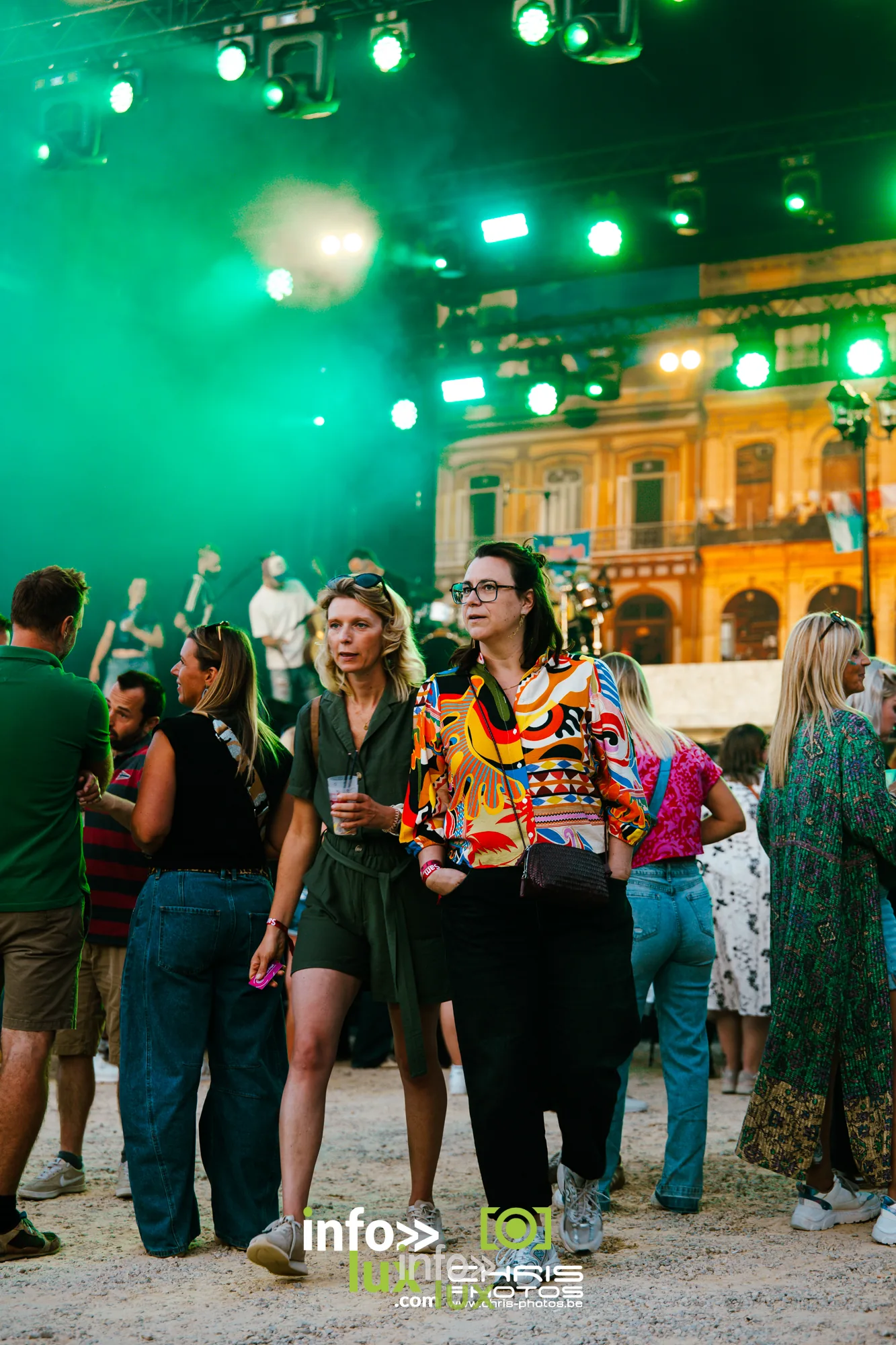 Ambiance et public du Red Festival 2026 a Avin (Hannut), samedi 8 août 2026