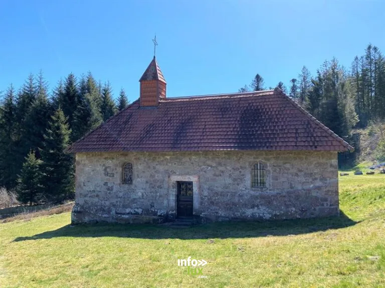 La chapelle et fontaine Sainte-Sabine à Saint-Étienne-lès-Remiremont