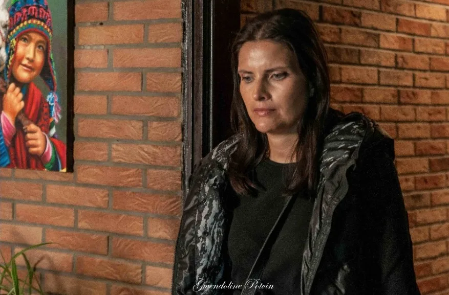Alicia, la mère dont la disparition ouvre le récit. © Gwendoline Potvin — Dalis Productions