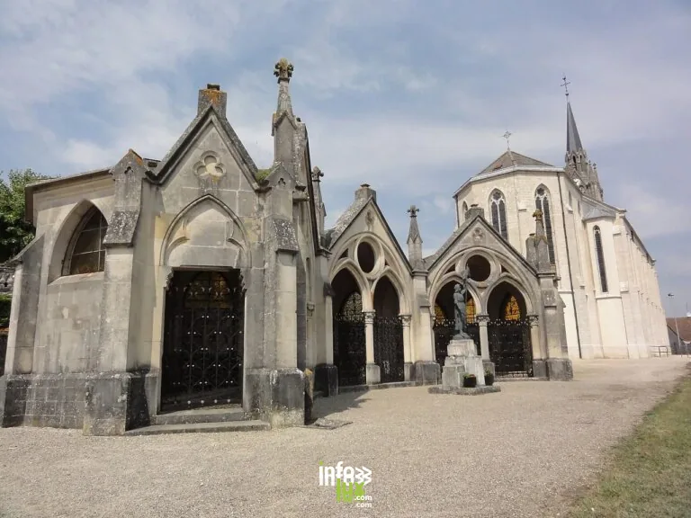 Rosaire et chapelle Saint-Martin à Bruley