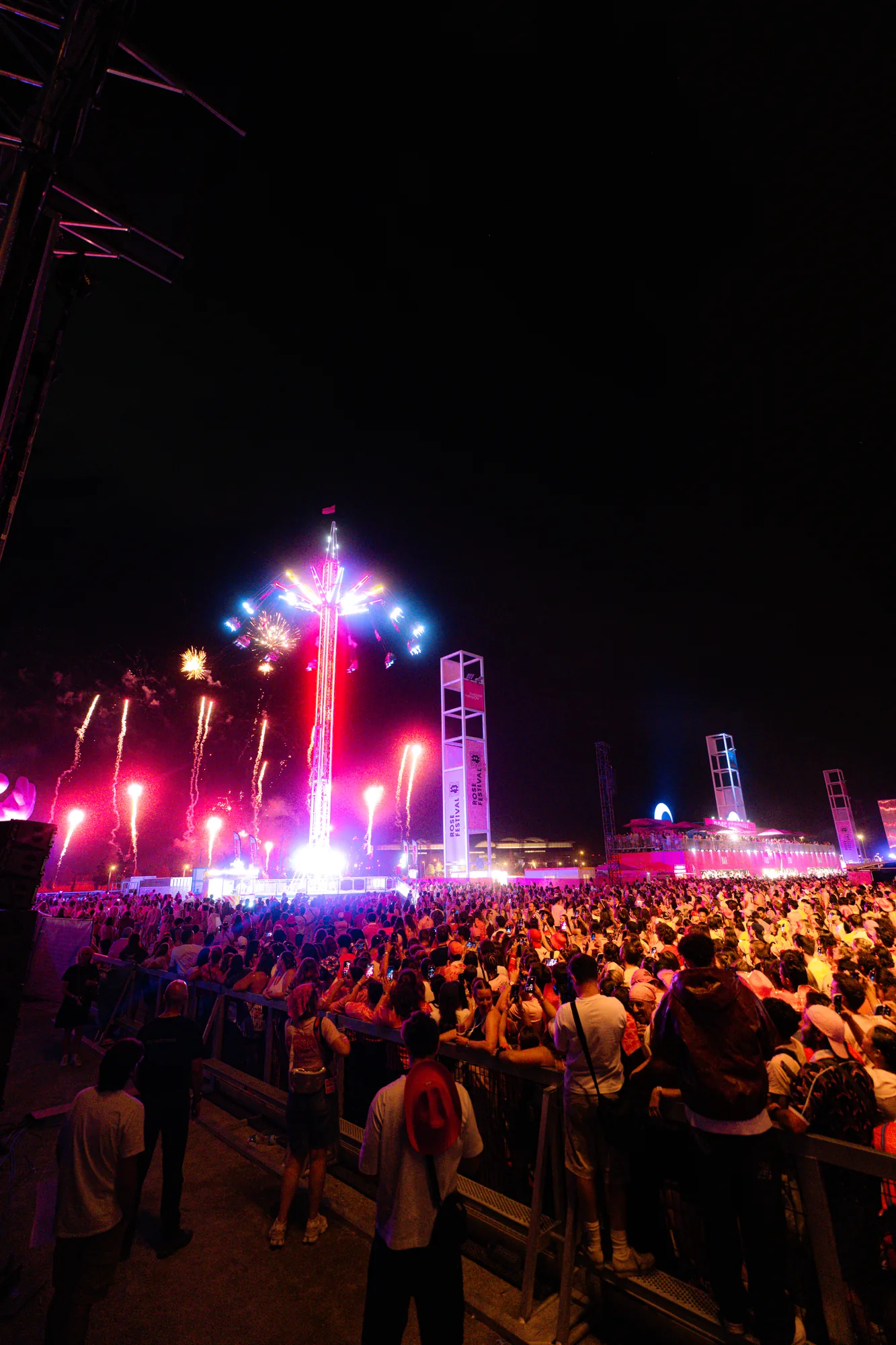 Ambiance de la deuxième journée du Rose Festival 2026 à Toulouse