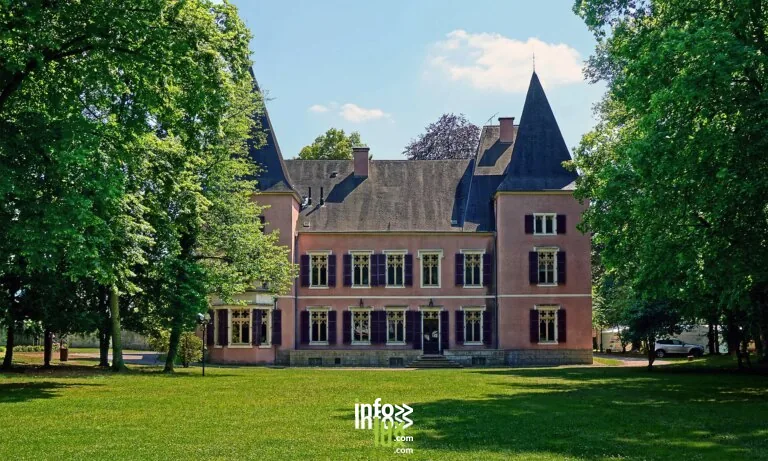 Schloss erpeldange à Erpeldange-sur-Sûre, Grand-Duché de Luxembourg