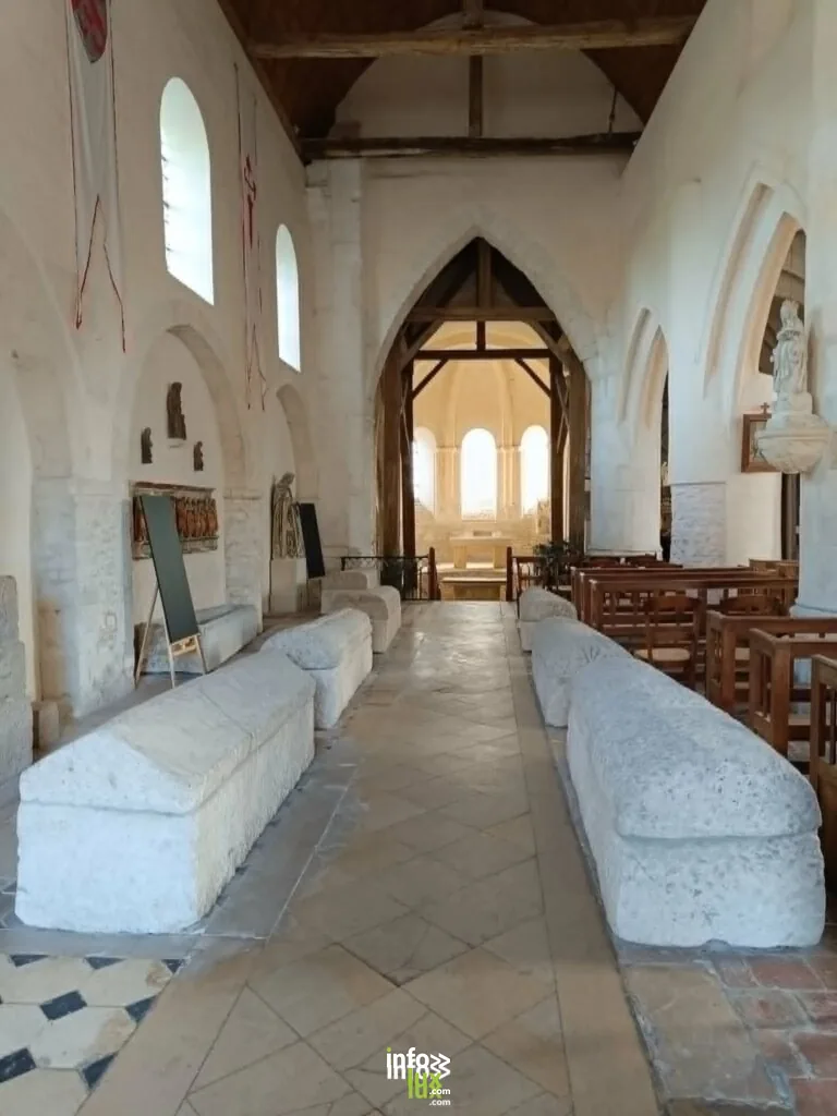 Isle-Aumont > Patrimoine > Venez visiter une église abritant huit sarcophages mérovingiens