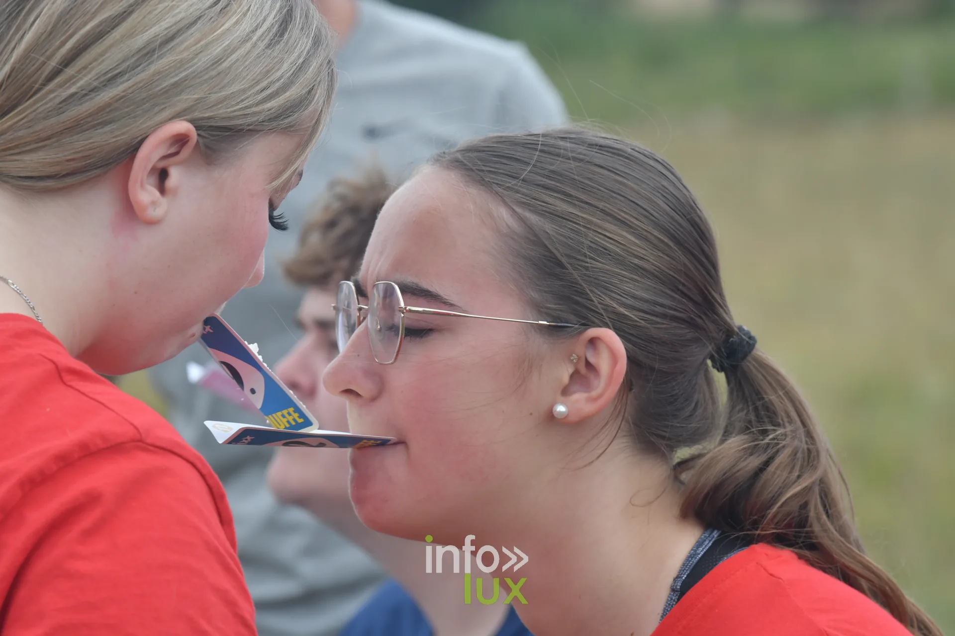Concours de farine soufflee aux jeux inter-villages de Villers-sur-Semois, dimanche 9 aout 2026
