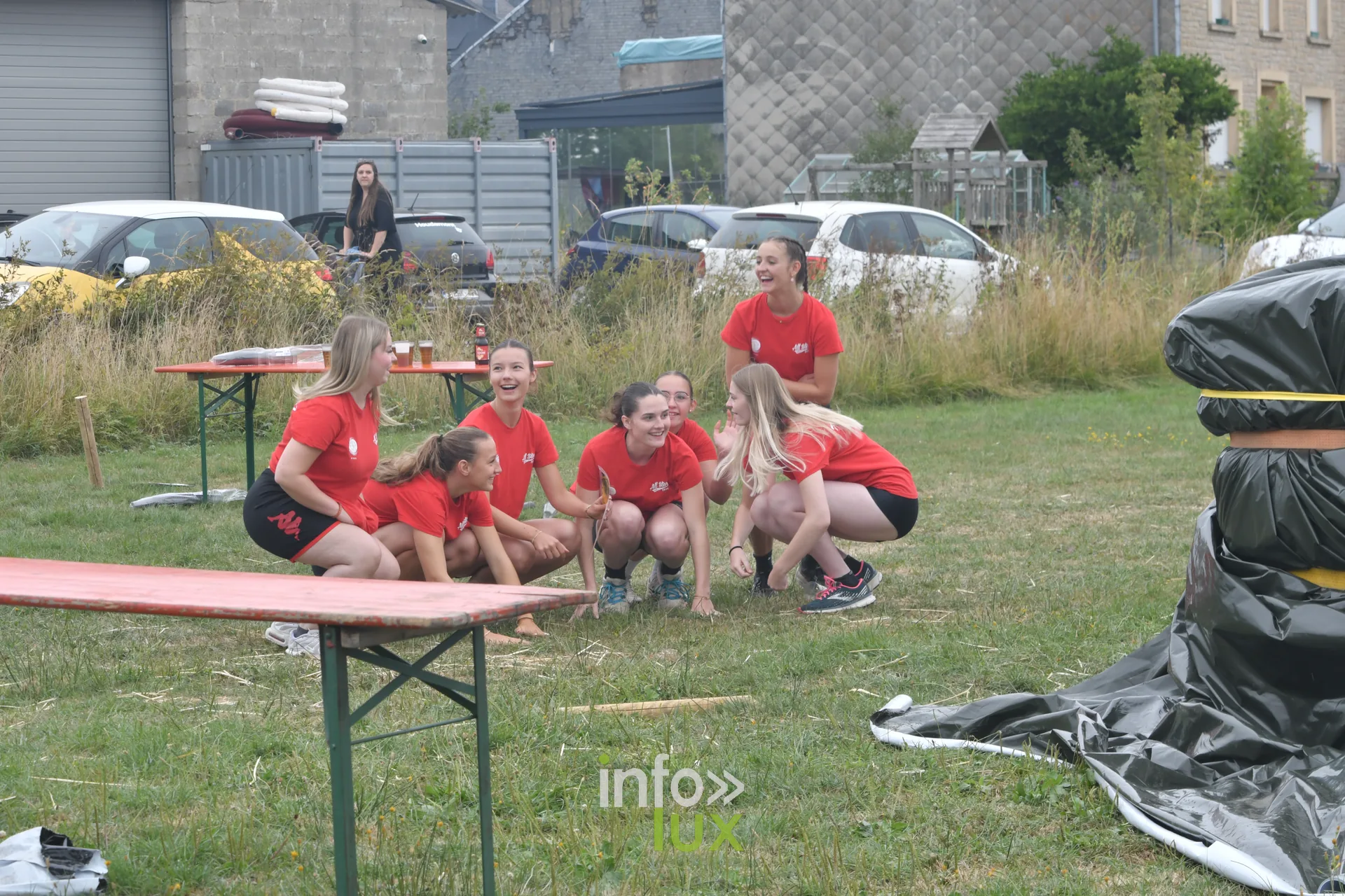 Les equipes des jeux inter-villages de Villers-sur-Semois, dimanche 9 aout 2026