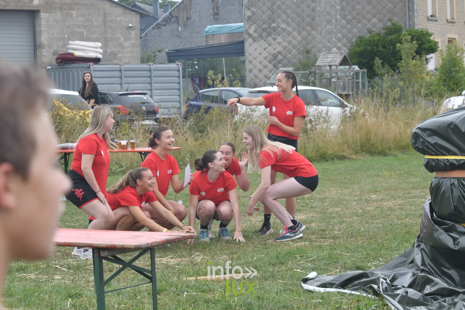 Les equipes des jeux inter-villages de Villers-sur-Semois, dimanche 9 aout 2026