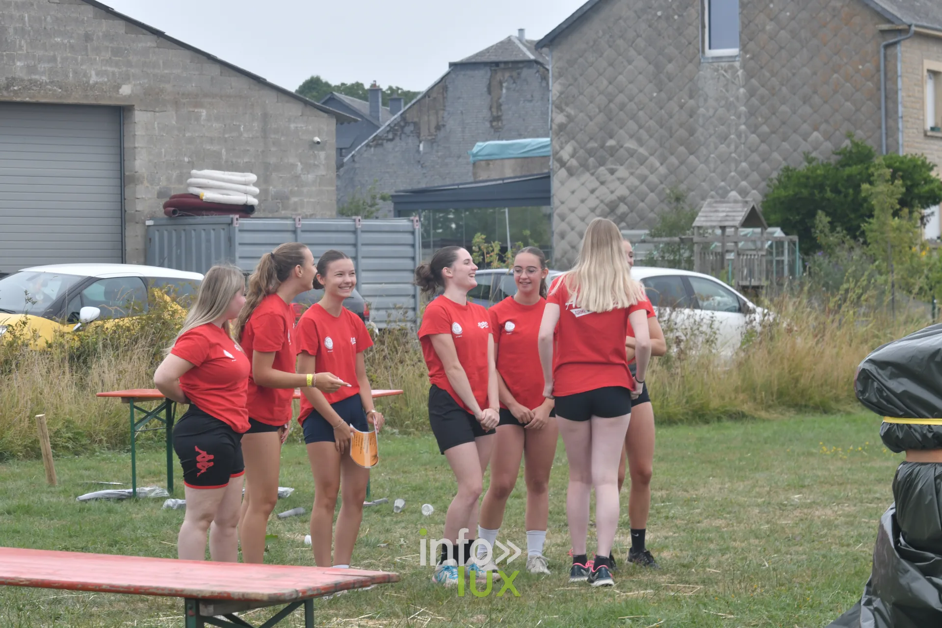 Les equipes des jeux inter-villages de Villers-sur-Semois, dimanche 9 aout 2026
