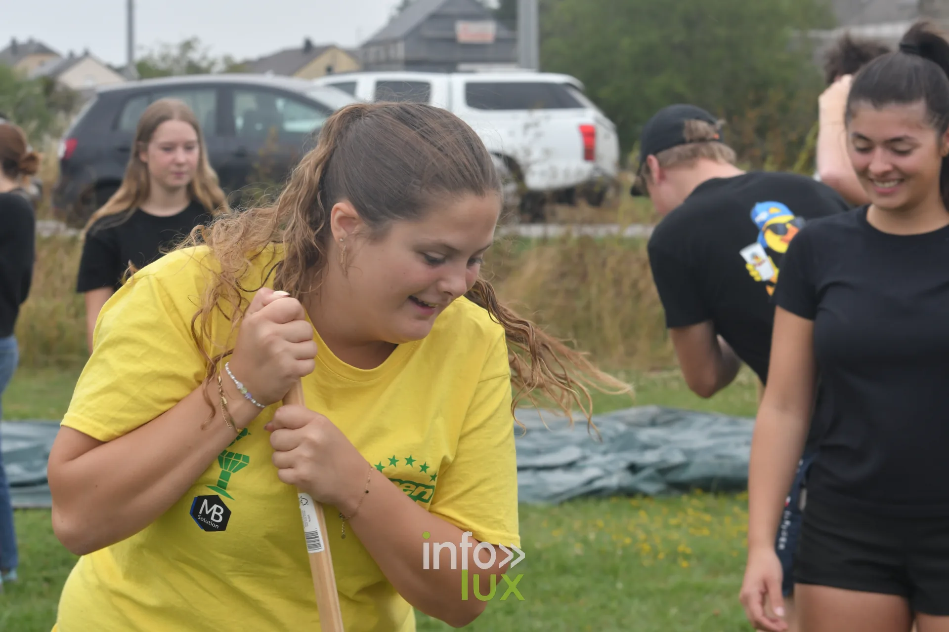Les equipes des jeux inter-villages de Villers-sur-Semois, dimanche 9 aout 2026