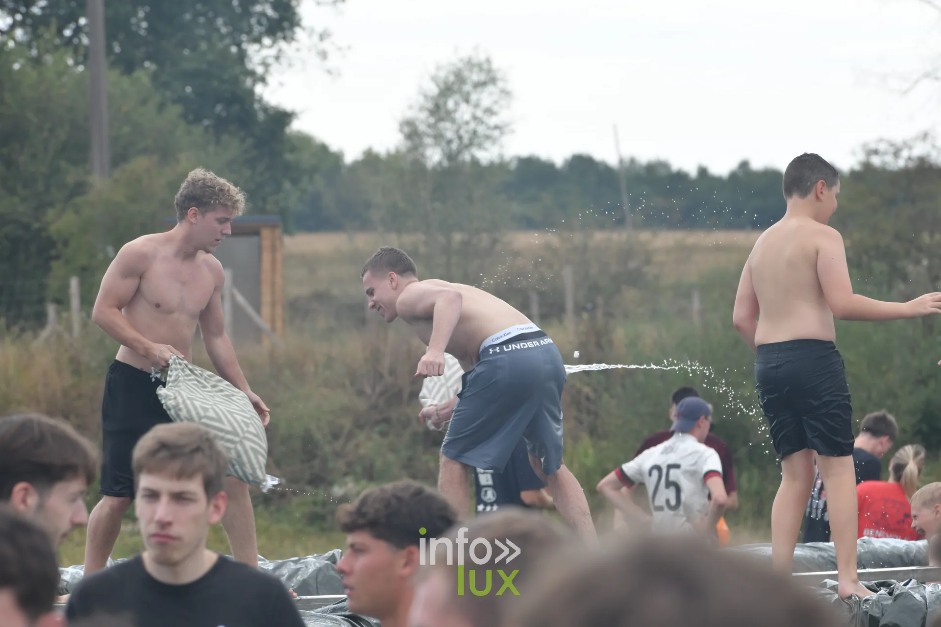 Relais de l'eau et bataille d'eau aux jeux inter-villages de Villers-sur-Semois, dimanche 9 aout 2026