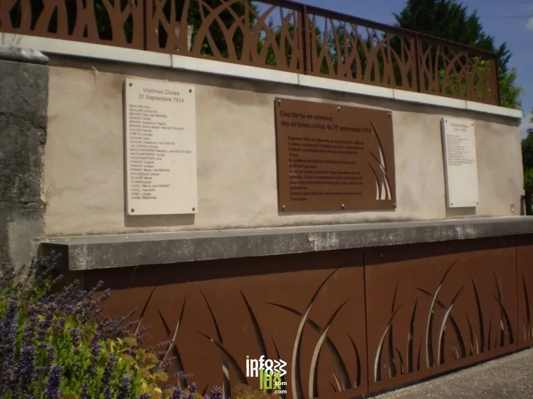 Dompierre-aux-Bois > Patrimoine > Visite d’un cimetière en commémoration à des victimes de la Première Guerre…
