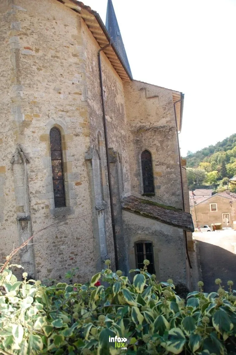 Waville > Patrimoine > Visite de l’église-halle Saint-Hubert