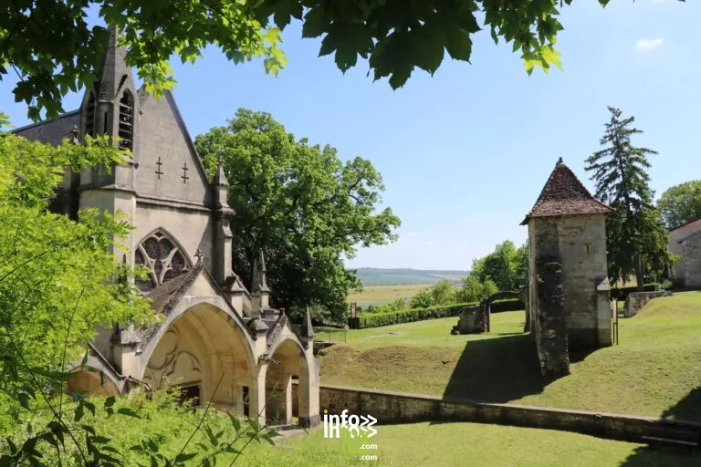Vaucouleurs > Patrimoine > Visite guidée de sites historiques à Vaucouleurs