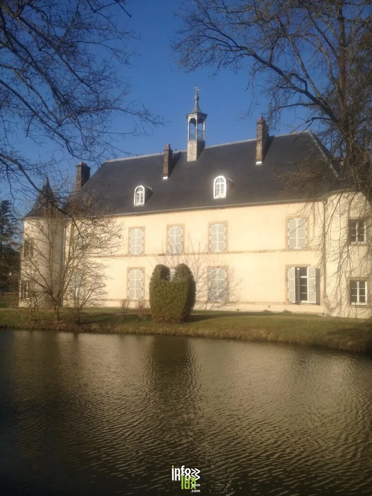 Girecourt-sur-Durbion > Jeune public & Famille > Visite guidée du Château de Girecourt