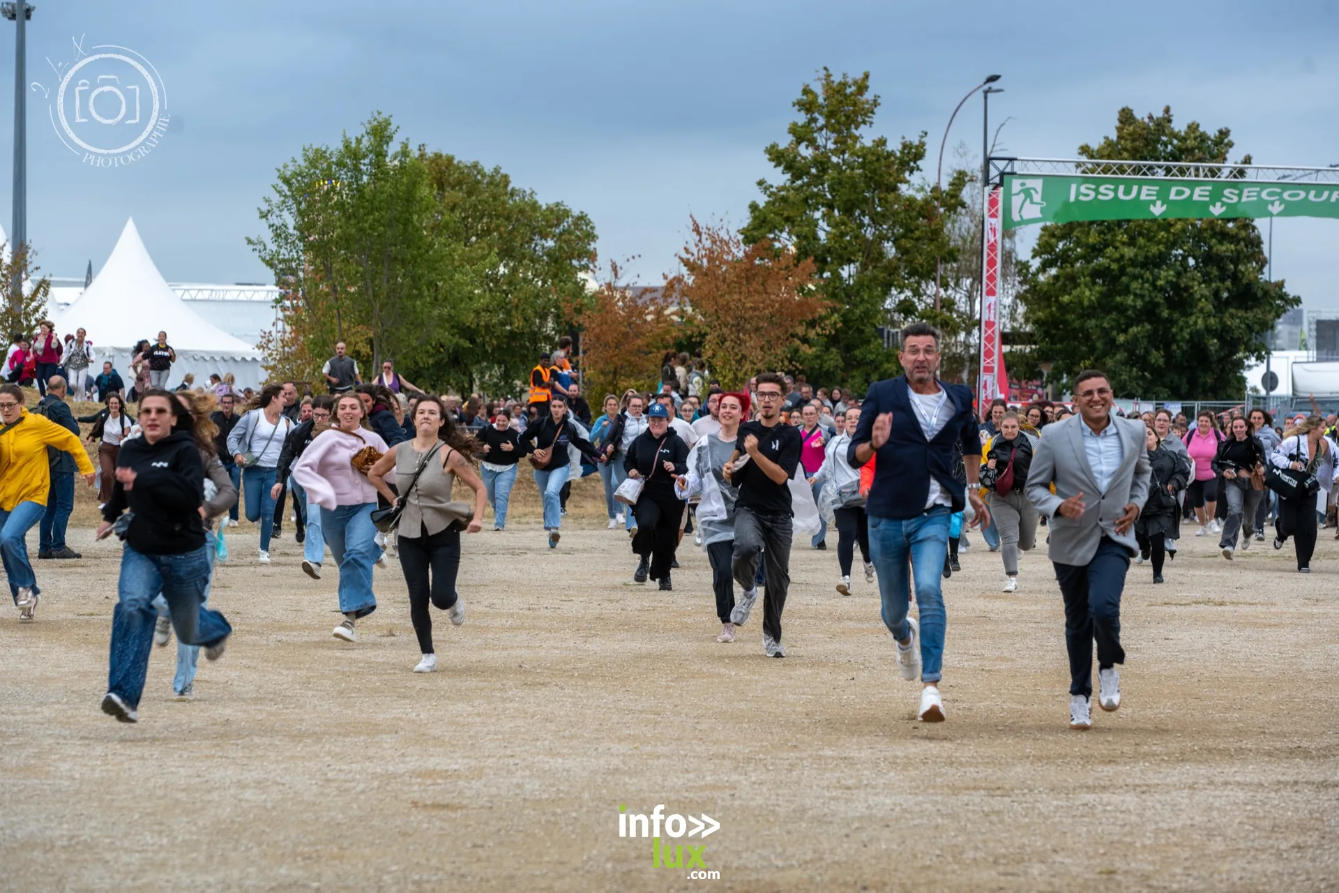 Festivaliers réunis pour la soirée M. Pokora à Châlons-en-Champagne