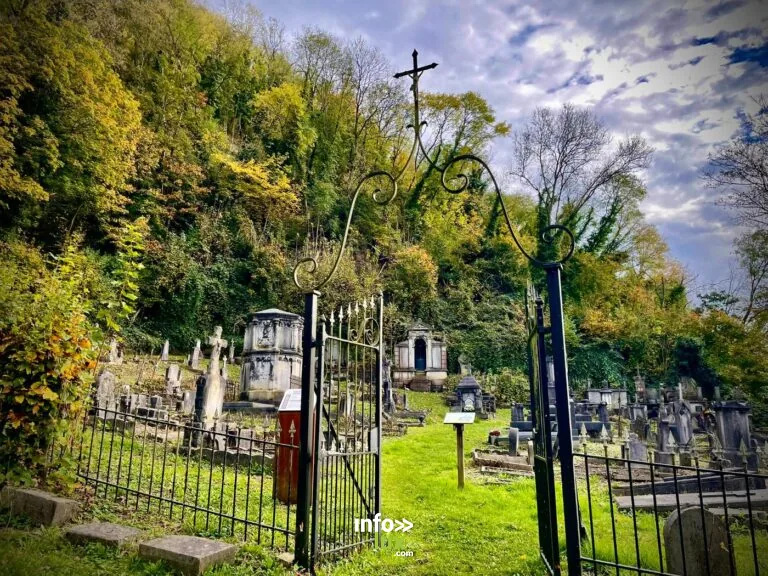 Chaudfontaine > Balade > A la découverte du vieux cimetière de Vaux !