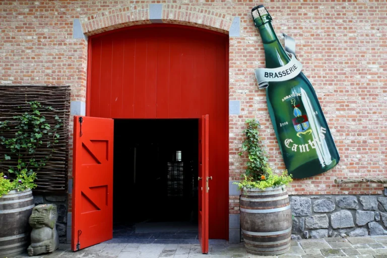 Brasserie de Cambron à Brugelette : la bière de l’abbaye ressuscitée par Pairi Daiza