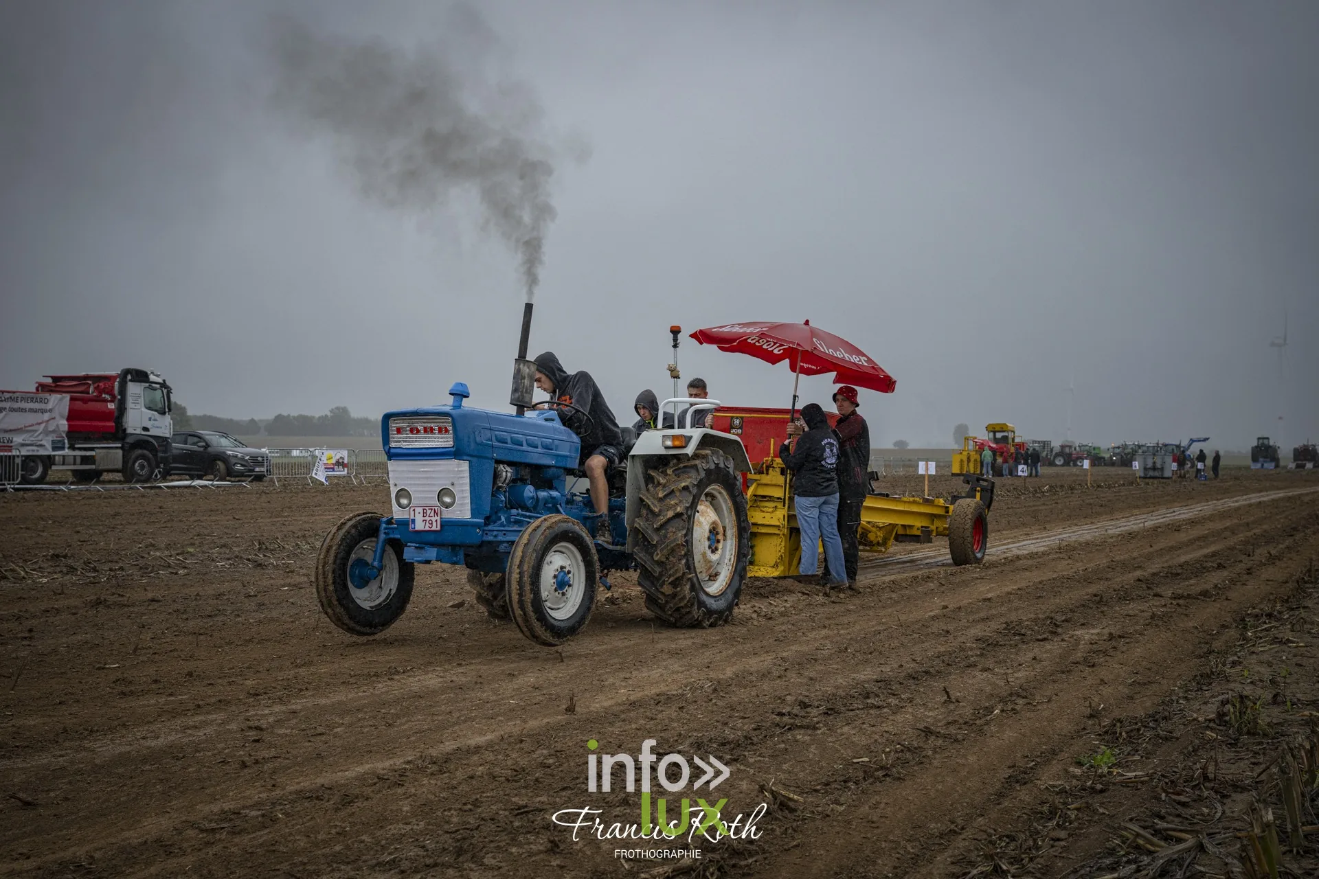 Concours de traction FJA WPJ 2026 à Thorembais-Saint-Trond (Perwez) — La pesée et les premiers passages, sous un ciel chargé