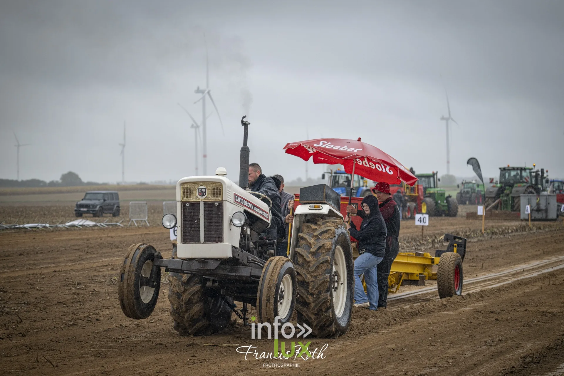 Concours de traction FJA WPJ 2026 à Thorembais-Saint-Trond (Perwez) — Les chenillards prennent la piste
