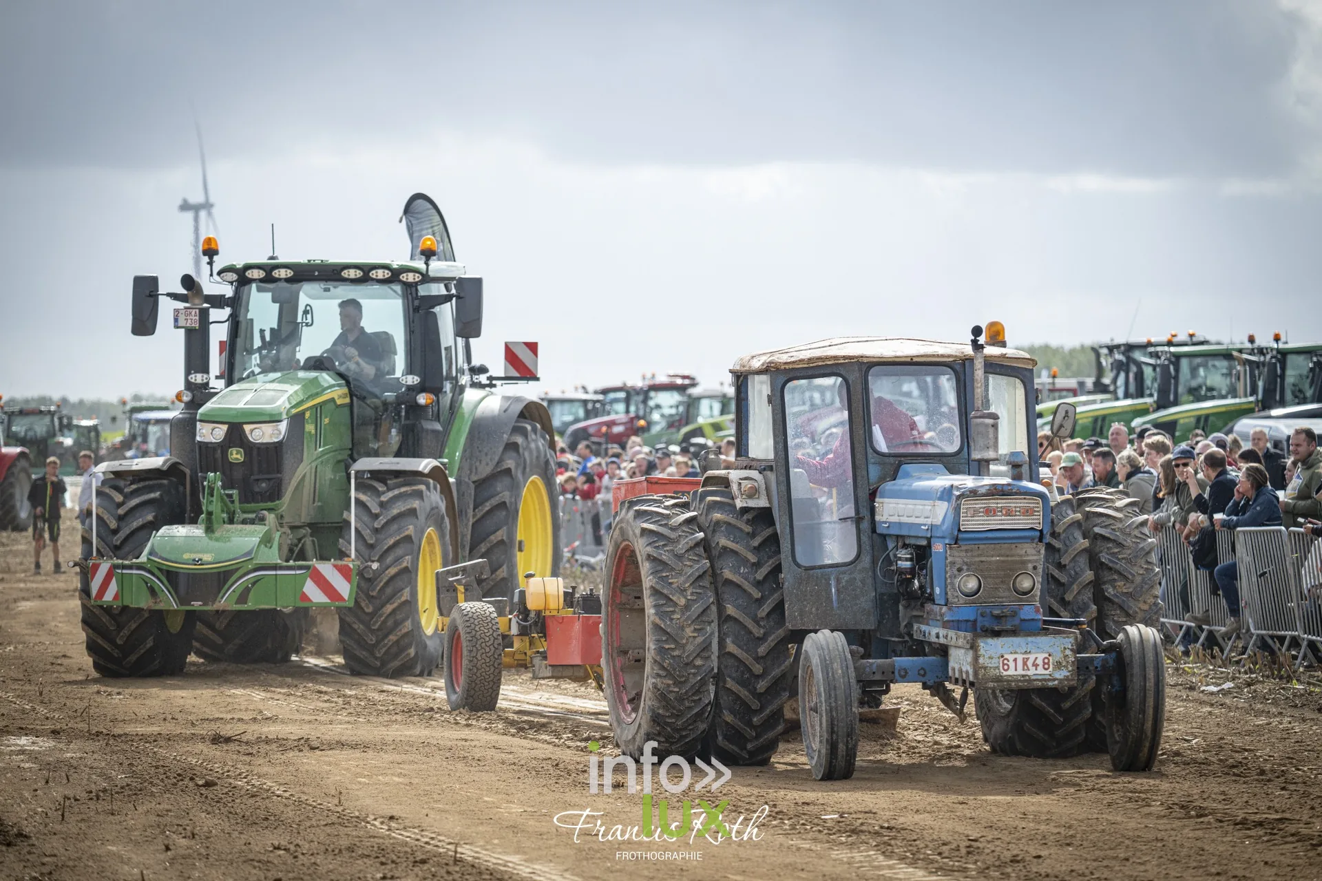 Concours de traction FJA WPJ 2026 à Thorembais-Saint-Trond (Perwez) — Les passages se succèdent devant les barrières
