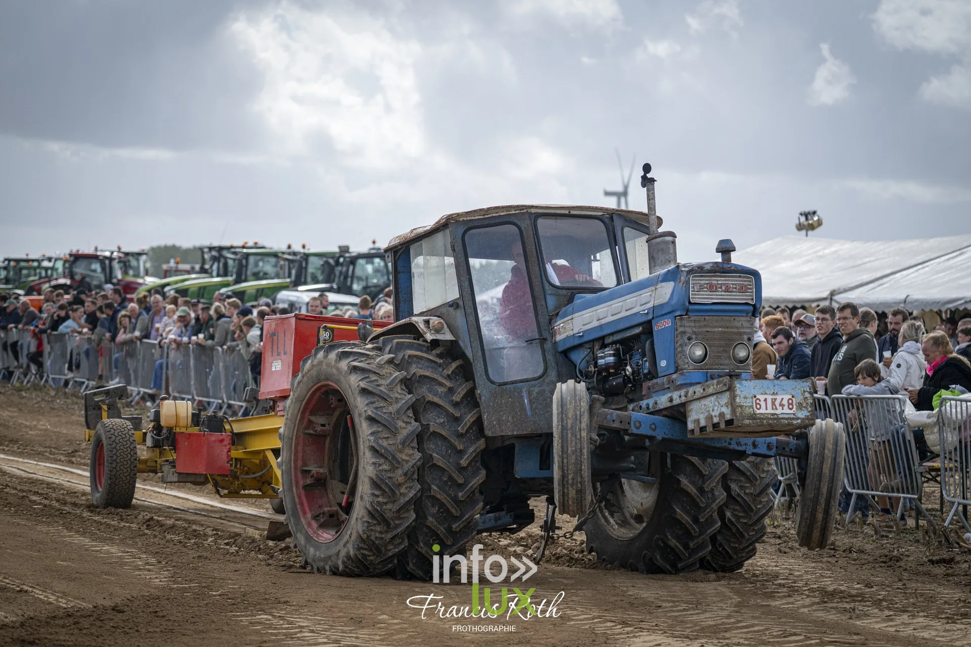 Concours de traction FJA WPJ 2026 à Thorembais-Saint-Trond (Perwez) — Les passages se succèdent devant les barrières